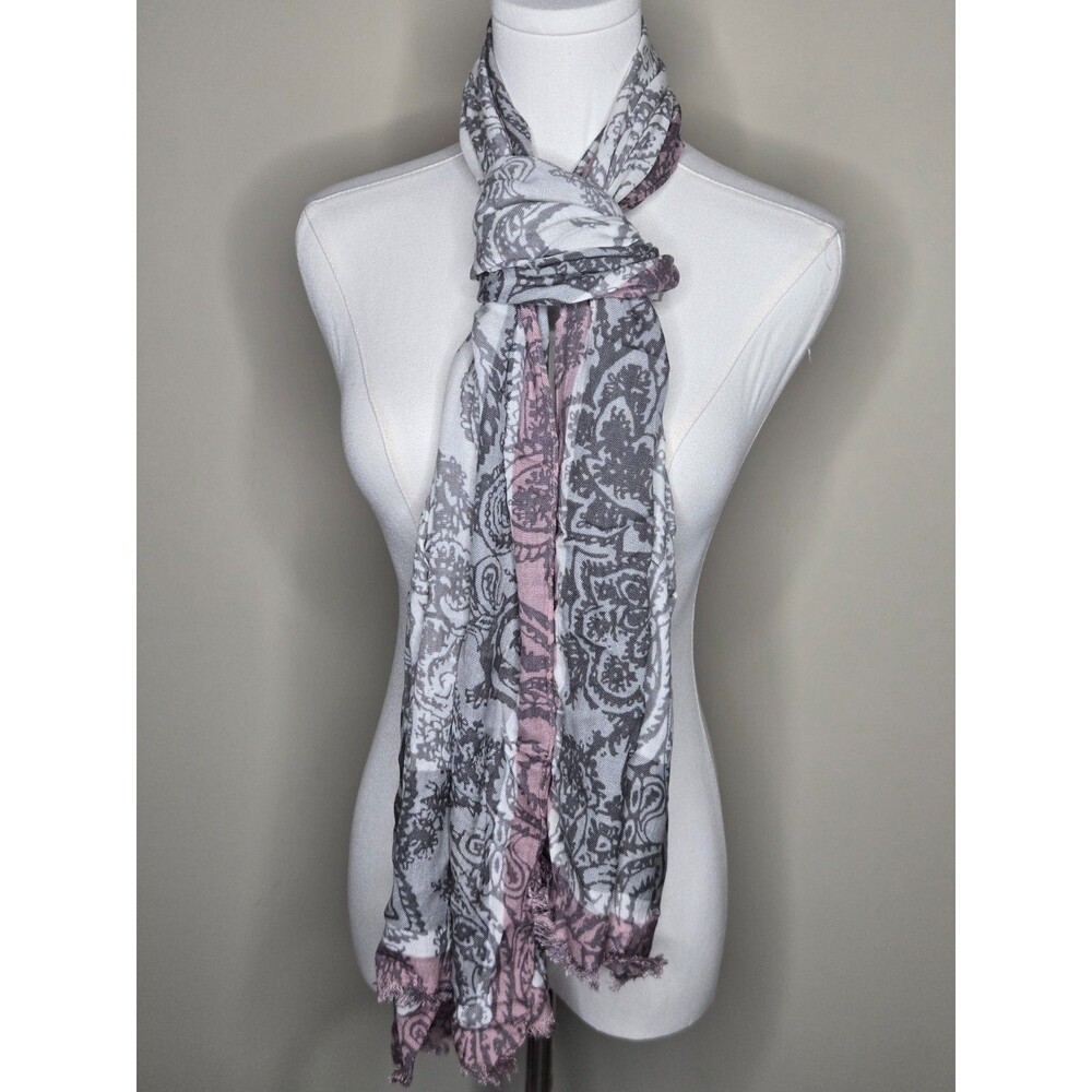 Talbots Paisley Rayon Oblong Scarf Soft Gray Pink Fringe Boho Cottagecore Chic